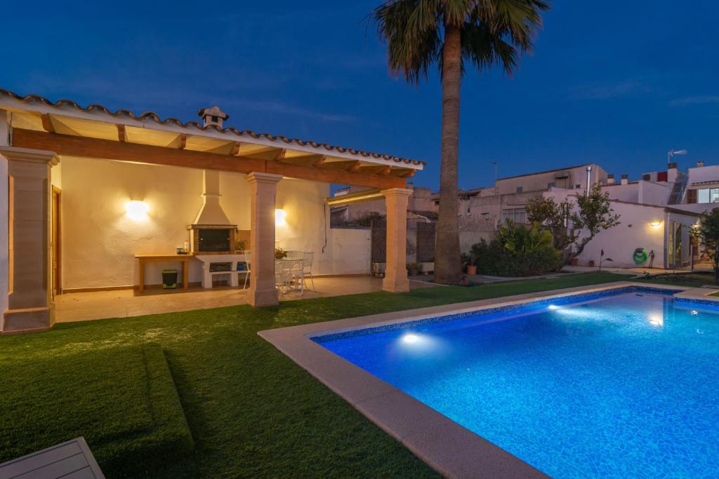 The swimming pool at or close to Can Serra -Santa Margalida-