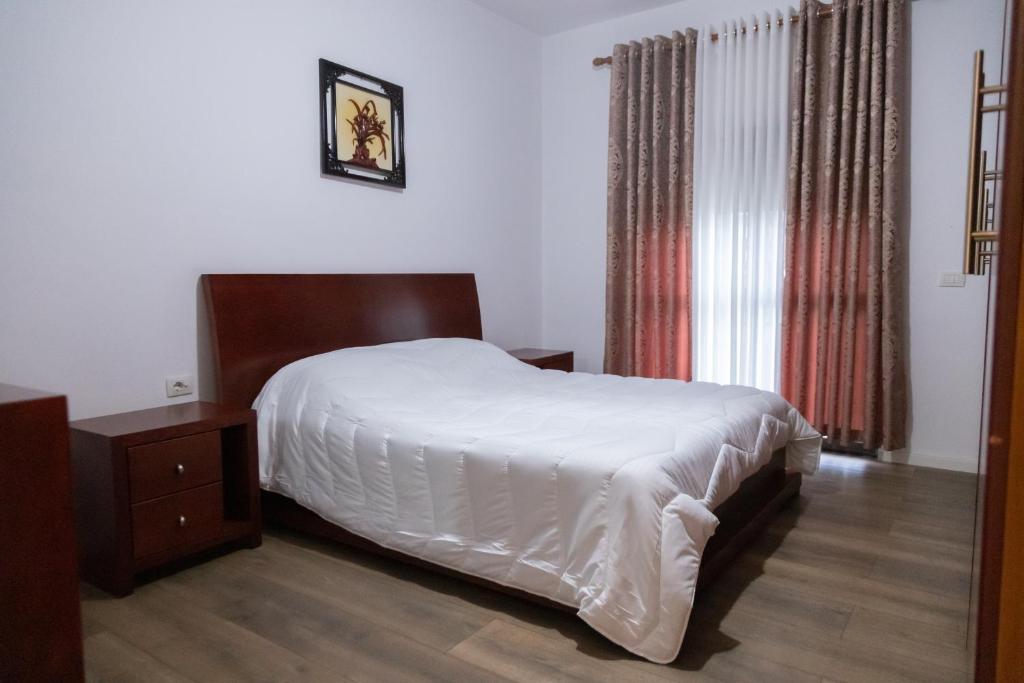 Sk_Grand Apartment - Image 7