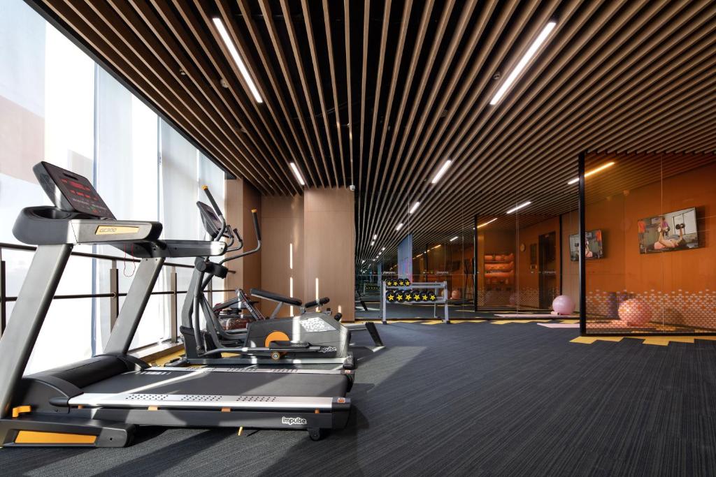 Fitness centrum a/nebo fitness zařízení v ubytování Hampton by Hilton Guigang