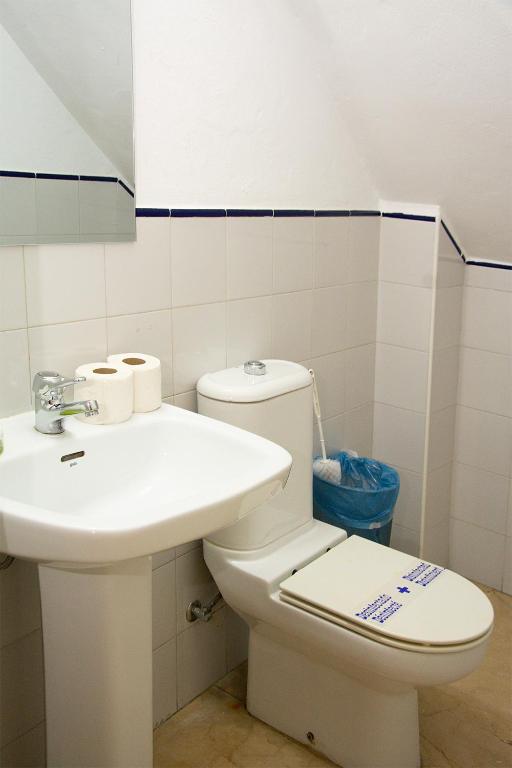 A bathroom at Apartamento Torre de la Plata