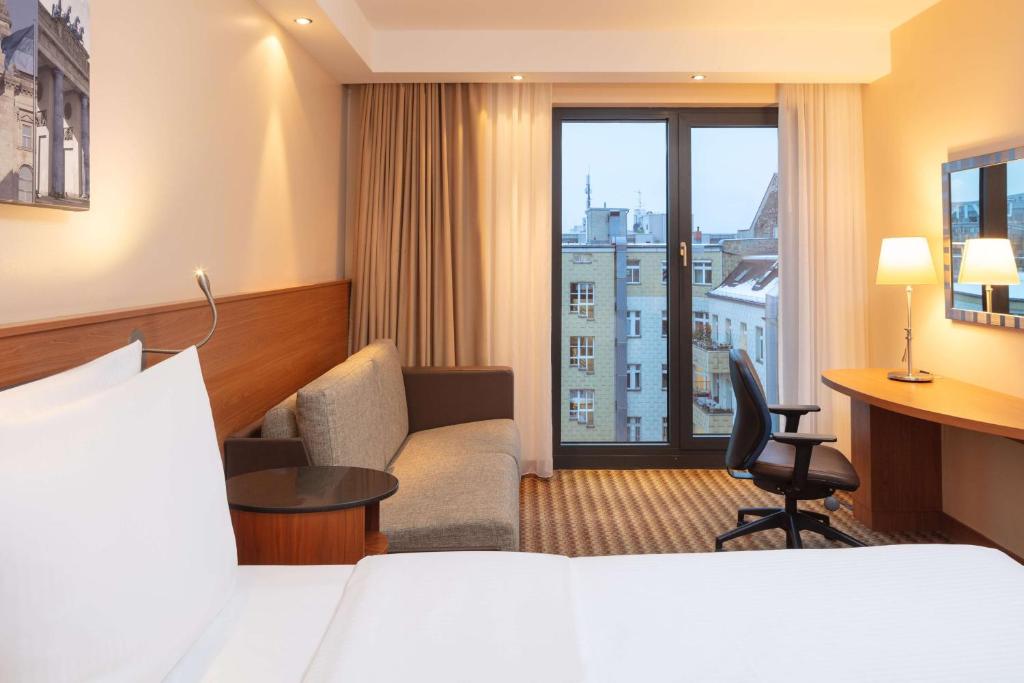 Hampton by Hilton Berlin City West - Resim 17