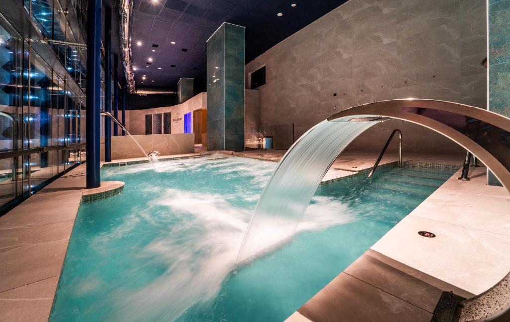 Bazén v ubytování Gran Hotel Bali & Spa nebo v jeho okolí