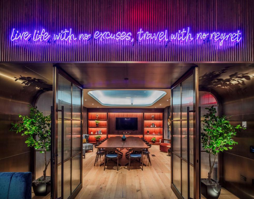رزرو هتل، Tempo By Hilton New York Times Square