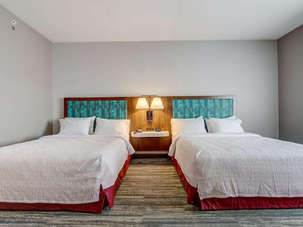 Hampton Inn & Suites Cincinnati Midtown Rookwood photo