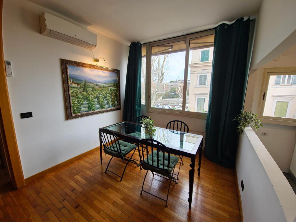 A seating area at R.C. Giulio Cesare. Loft in centro