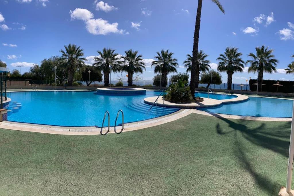 https://cf.bstatic.com/xdata/images/hotel/max1024x768/521657075.jpg?k=de7e8c50b60834a1fac6039c4f494b8e5aca3e37e48711be440161e7e8b85ba9&o=&hp=1
