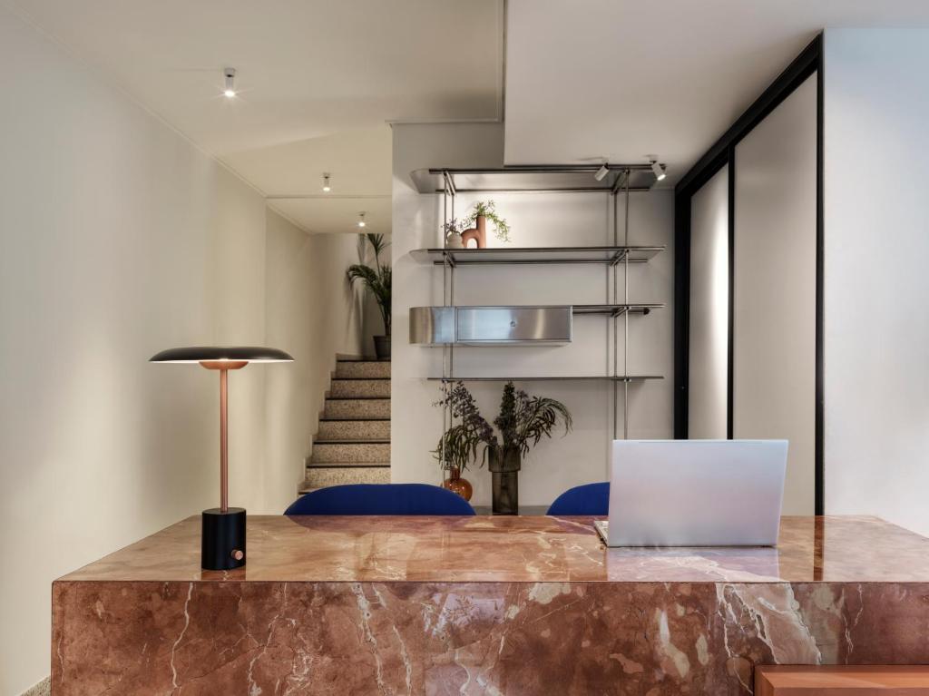 The Newel Acropolis - Resim 4