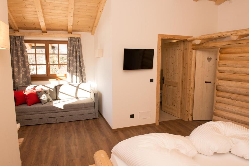 Postel nebo postele na pokoji v ubytování Hotel Kirchenwirt