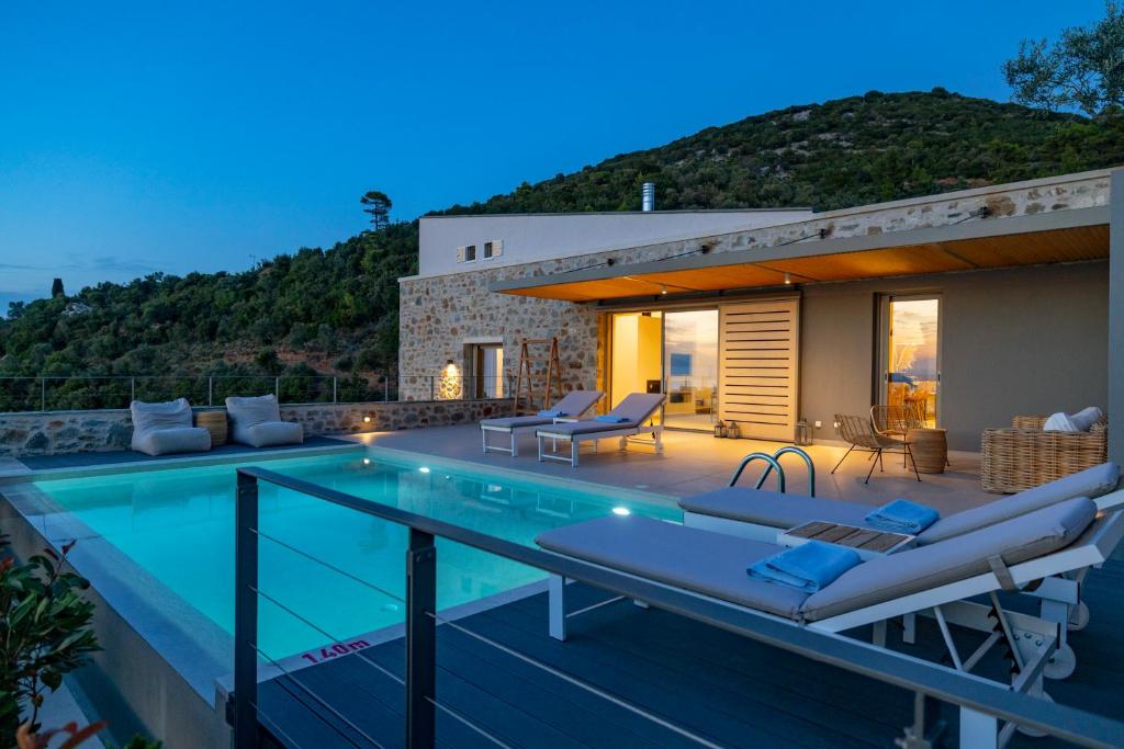 Bazén v ubytování Atrium Villas nebo v jeho okolí