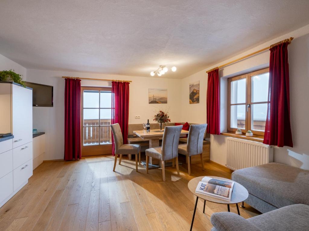 Kuchyňa alebo kuchynka v ubytovaní Haus Hofbichl