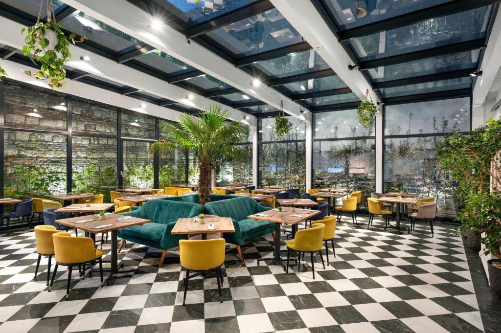 Monastery Boutique Hotel Budapest - Resim 3