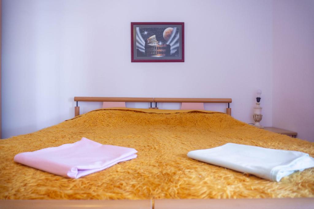 Bright Bedrooms W/Private Bathroom in Heart of Tirana - Image 5