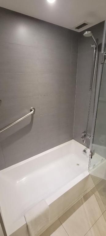 Koupelna v ubytování Novotel Santiago Las Condes