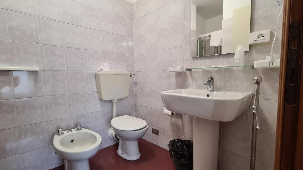 Koupelna v ubytování Albergo Meublé Aurora