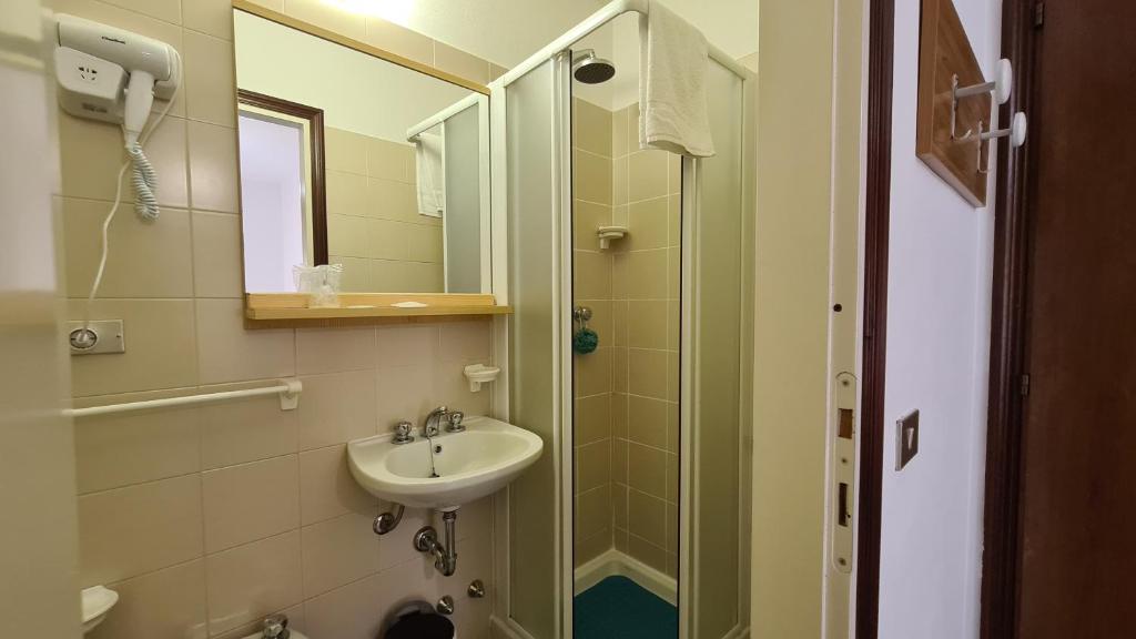 Koupelna v ubytování Albergo Meublé Aurora