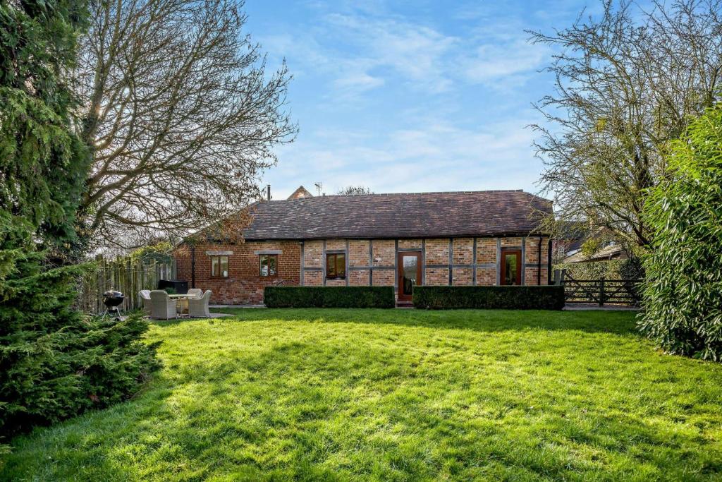 The Byres, Elmley Castle, Little Comberton (updated prices 2024)