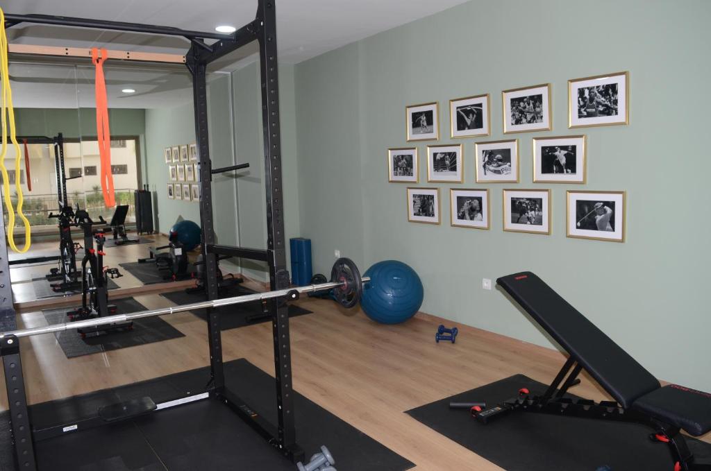 Fitness centrum a/nebo fitness zařízení v ubytování Luxury apartment fully furnished