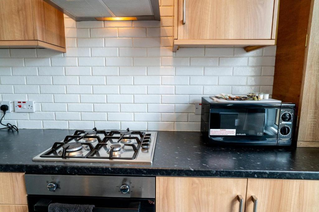 Fotografie z fotogalerie ubytování Cozy Urban | Retreat Modern 1BR | Free Parking v destinaci Bristol