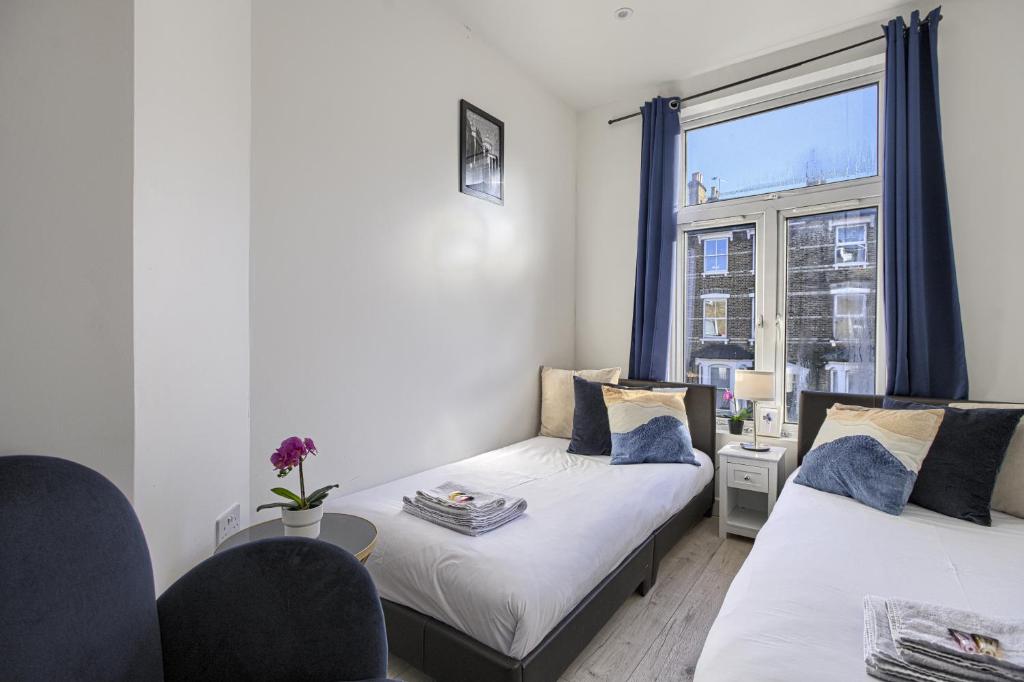 The Finsbury Deluxe Apartments - Deluxe Twin Room