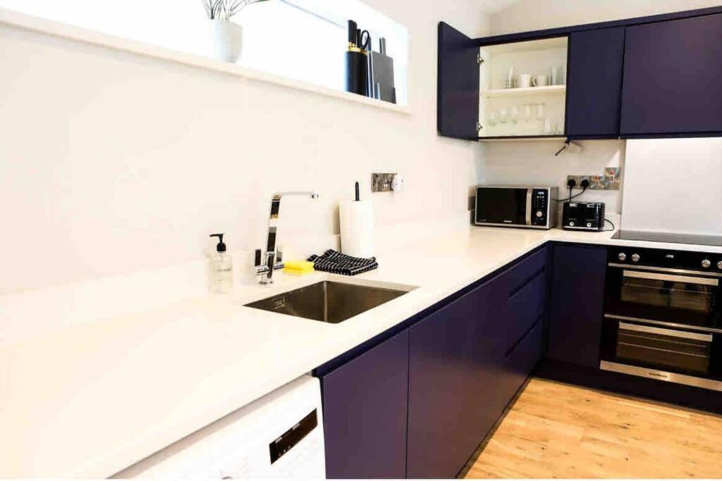 Kuchyň nebo kuchyňský kout v ubytování 5* Self Catering 1 Bed
