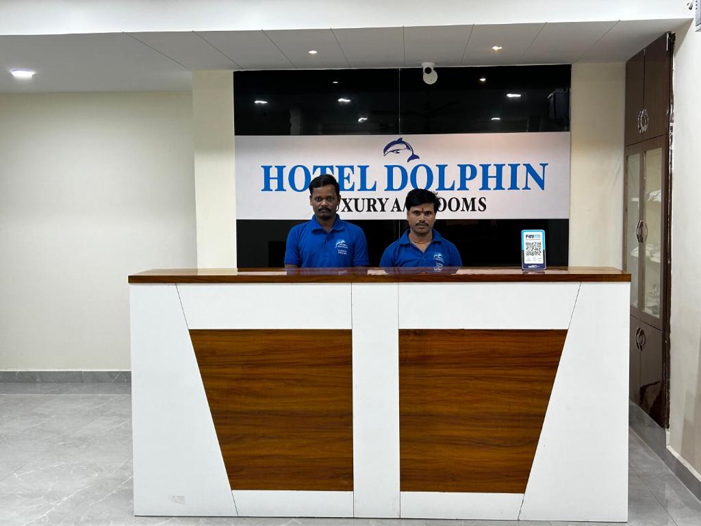 Členové personálu v ubytování HOTEL DOLPHIN