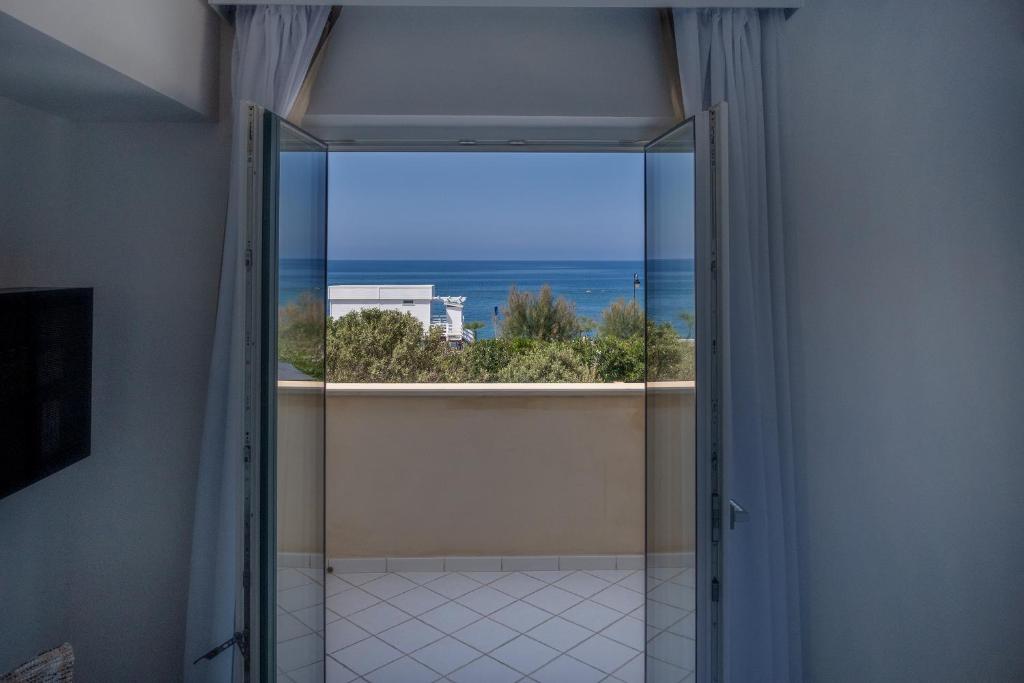OLIVETO A MARE - Suite & Apartment