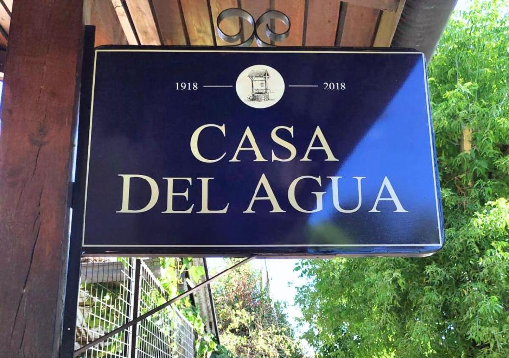 Certificato, attestato, insegna o altro documento esposto da Departamento Céntrico 3