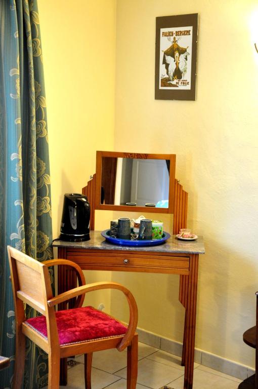 La Petite Tuilerie - Classic Triple Room