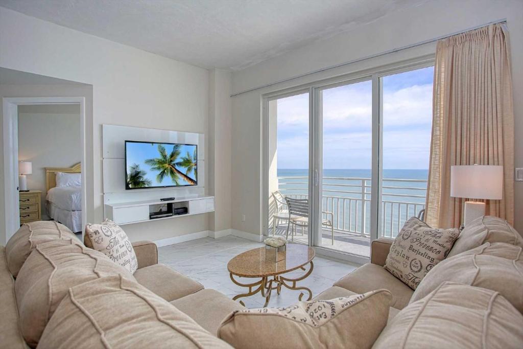 Luxury Penthouse Condo Rentals Beachfront photo