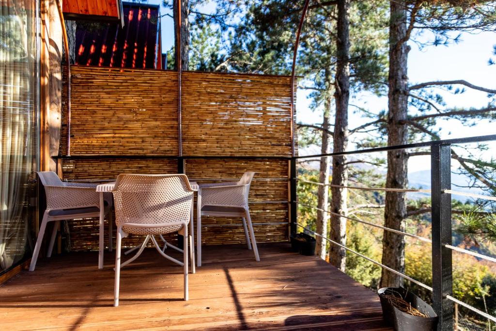 Balkón nebo terasa v ubytování DAJTI PARADISE RESORT