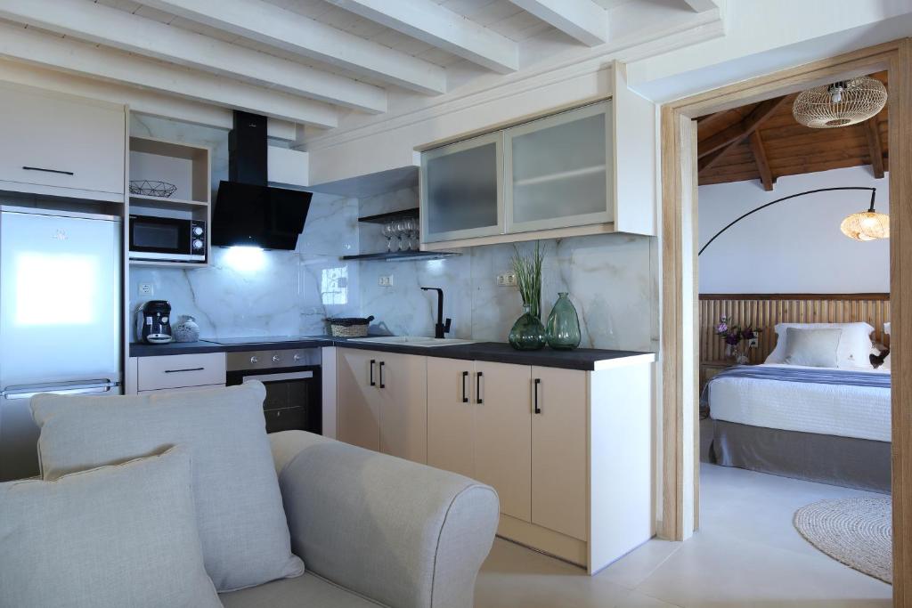 Kuchyň nebo kuchyňský kout v ubytování Georgia Villas