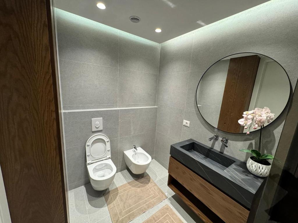 Adam's House - Image 3