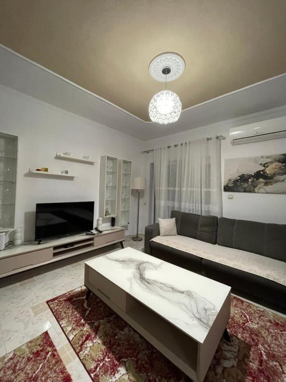 Shaholli Apartment - Image 6