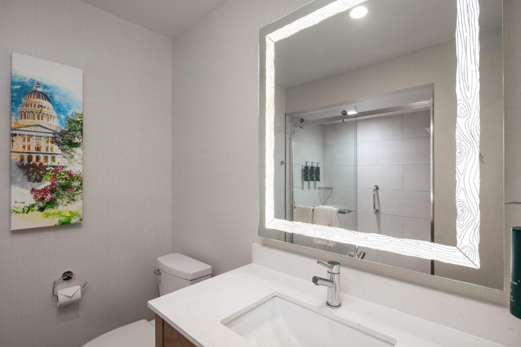 DoubleTree By Hilton Sacramento - Suite À Deux Chambres