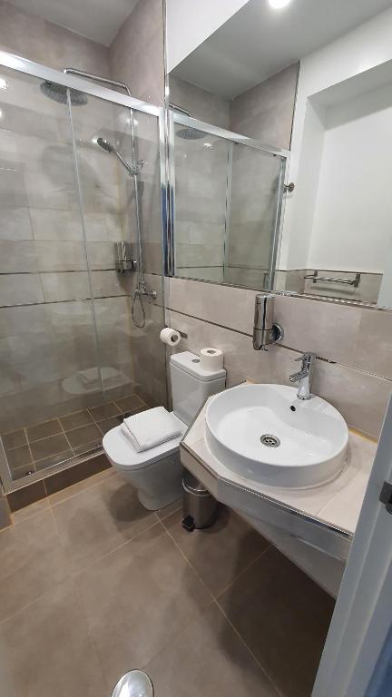 Hostal Met Madrid - 13