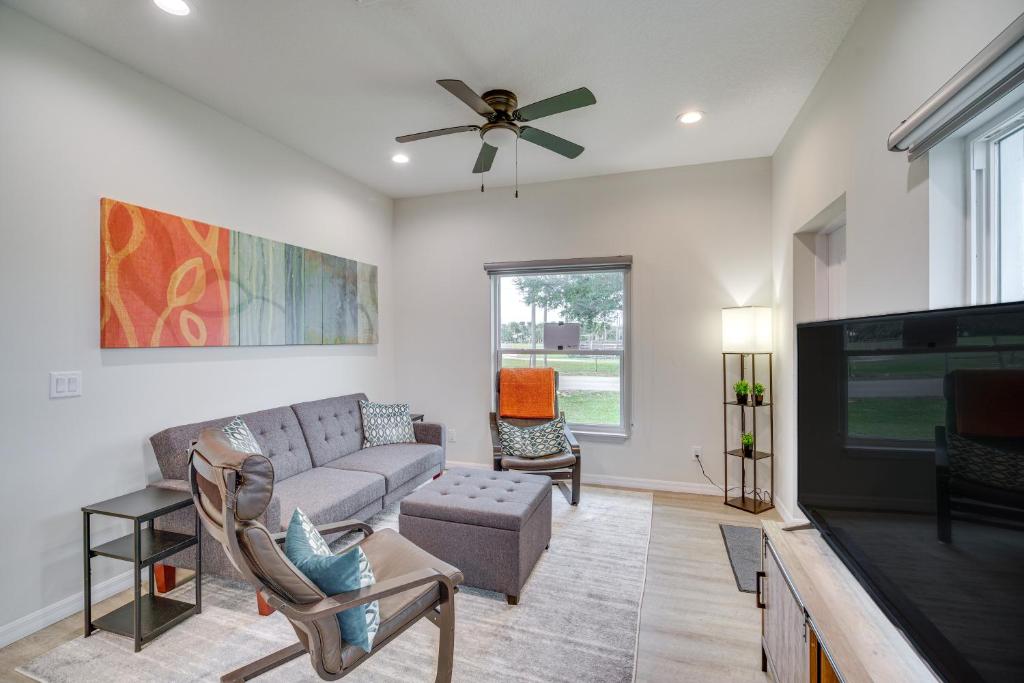 Modern Okeechobee Townhome with Backyard!, Okeechobee (updated prices 2024)