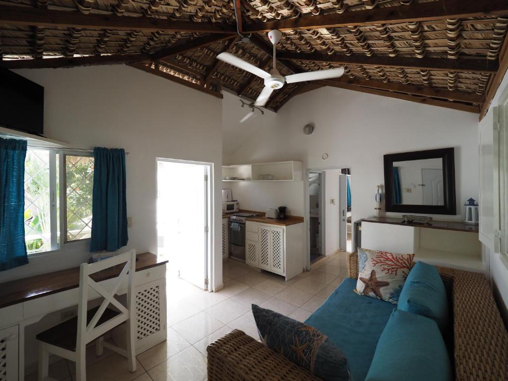 Kuchyň nebo kuchyňský kout v ubytování Bayahibe Guest House Hotel