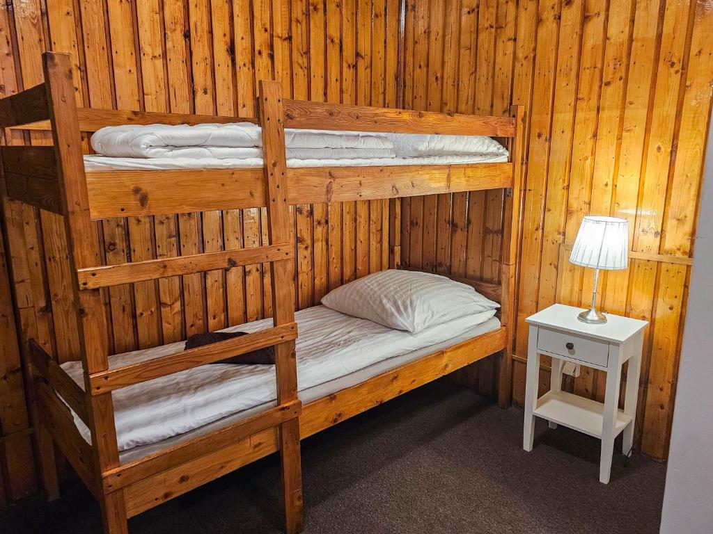 SCHRONISKO GOŚCINIEC RÓWNICA - 8