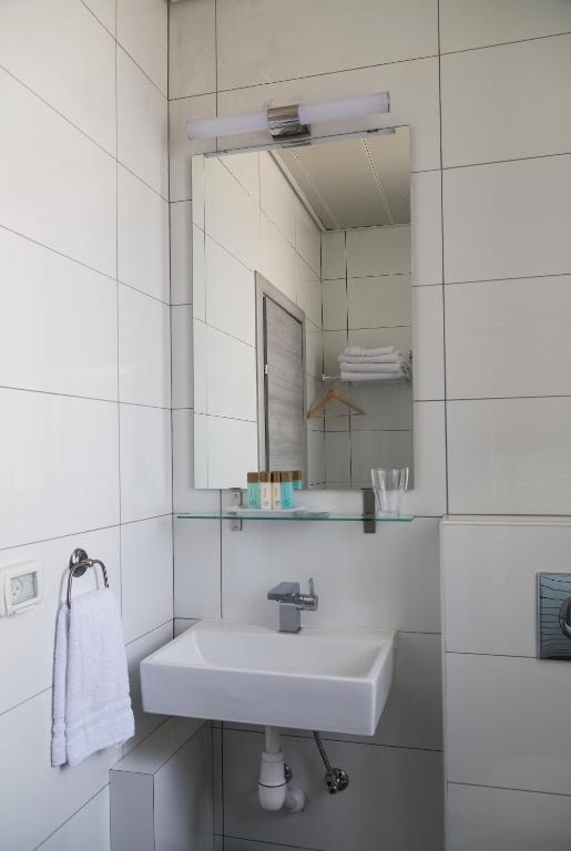 Koupelna v ubytování Ben Hillel Boutique Hotel