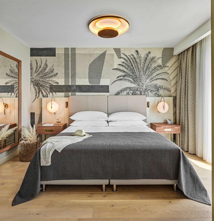 Hilton Dalaman Sarigerme Resort & Spa - King Lake House Room Swim-up Via Stairs