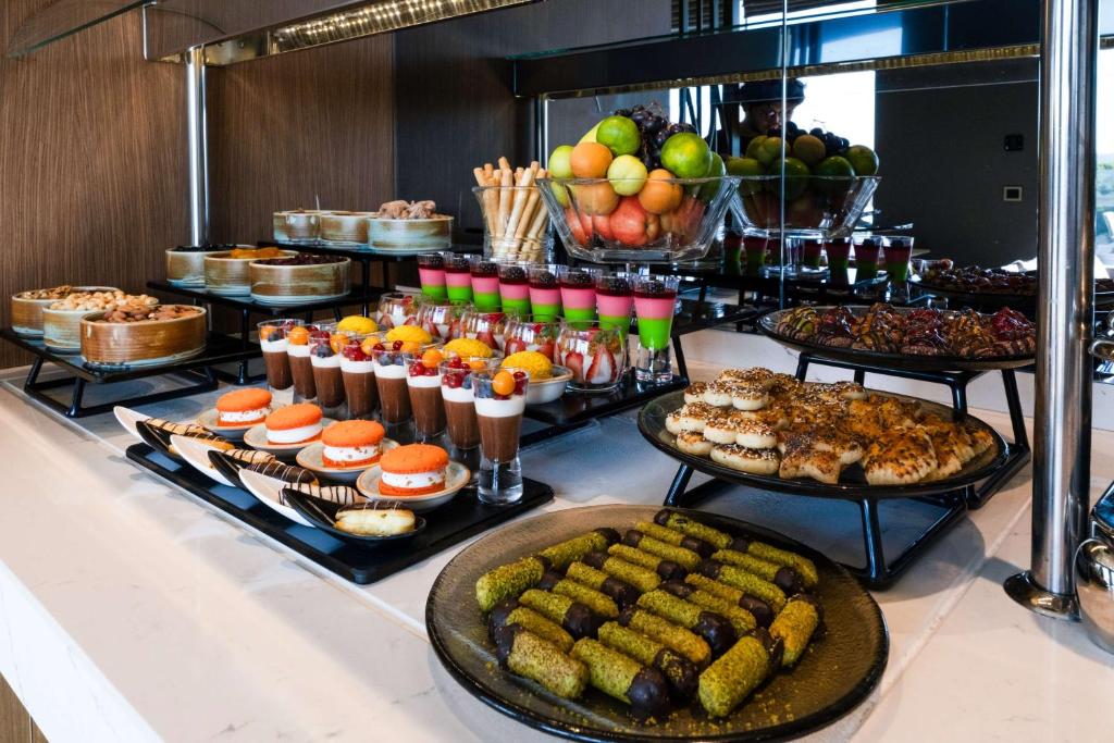 Radisson Collection Hotel, Vadistanbul - 14