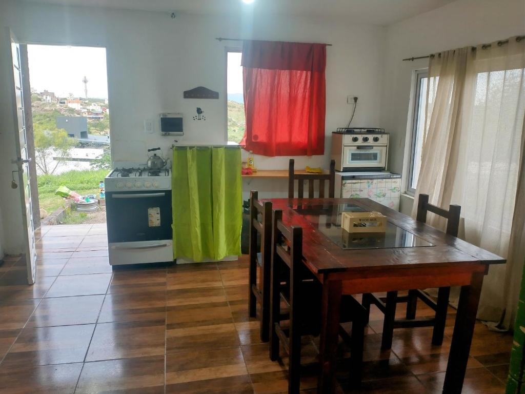 Kjøkken eller kjøkkenkrok på Alojamiento Vila del lago