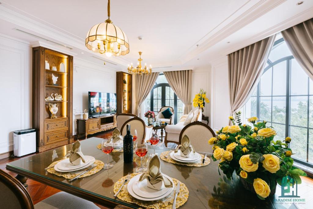 Fotografie z fotogalerie ubytování Luxe Paradise Suite Hotel Trich Sai v Hanoji