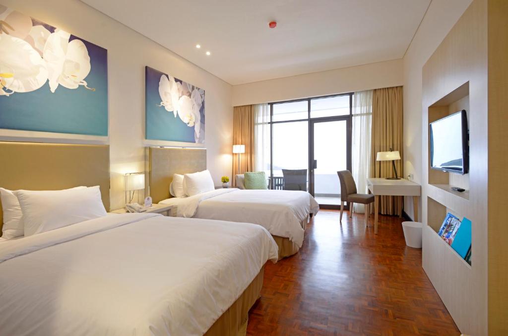 Surya Hotel & Cottages Prigen - Deluxe Twin Room