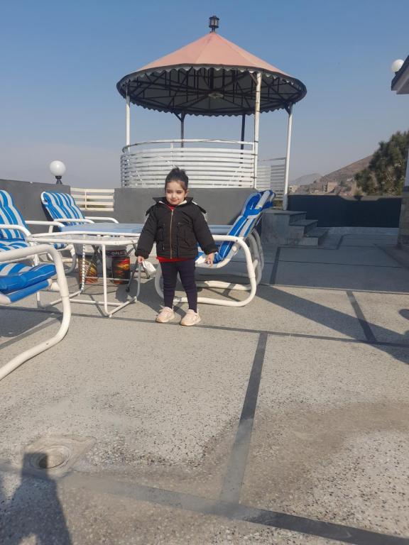 SWAT HiLL ViEW RESORT-only for families - Superior King Room