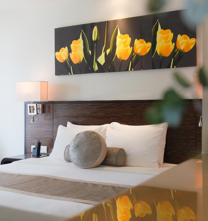 Phòng Deluxe Có Giường Cỡ Queen Nhìn Ra Thành Phố