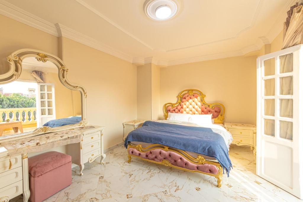 Postel nebo postele na pokoji v ubytování Chez l'ami hotel