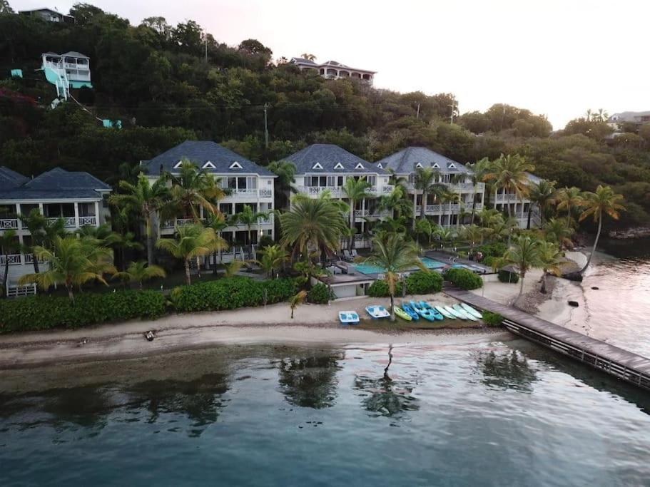 Stunning Waterfront Suite, Antigua English Harbour, English Harbour