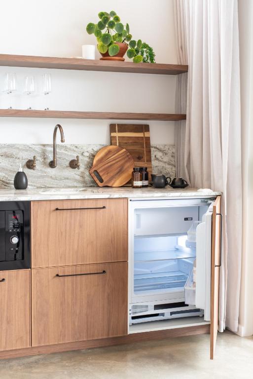 Kuchyň nebo kuchyňský kout v ubytování Edge Luxury Villas