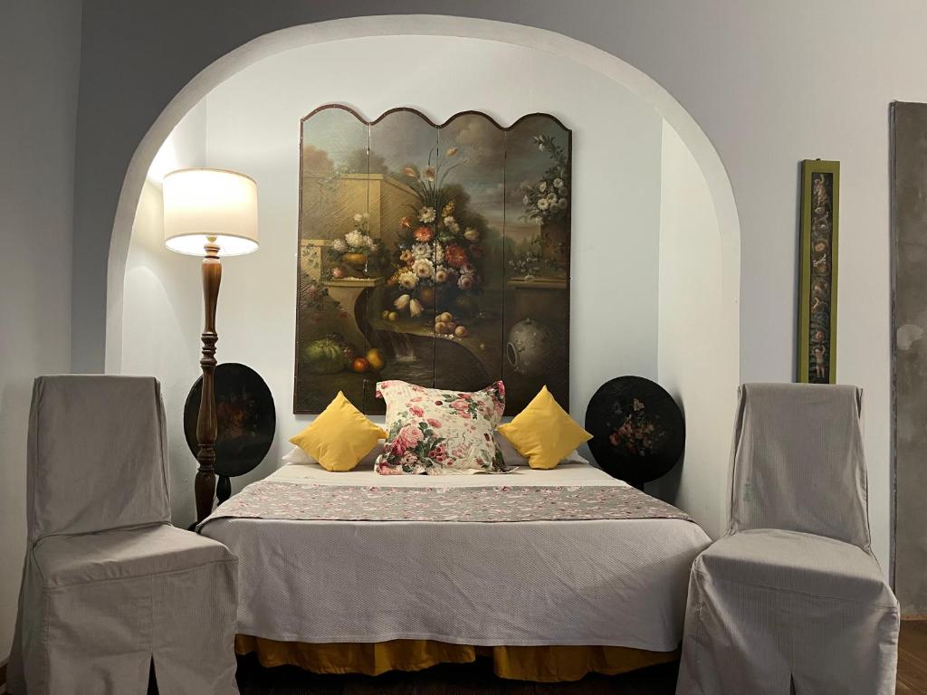 A seating area at B&B Alla Corte dei Medici